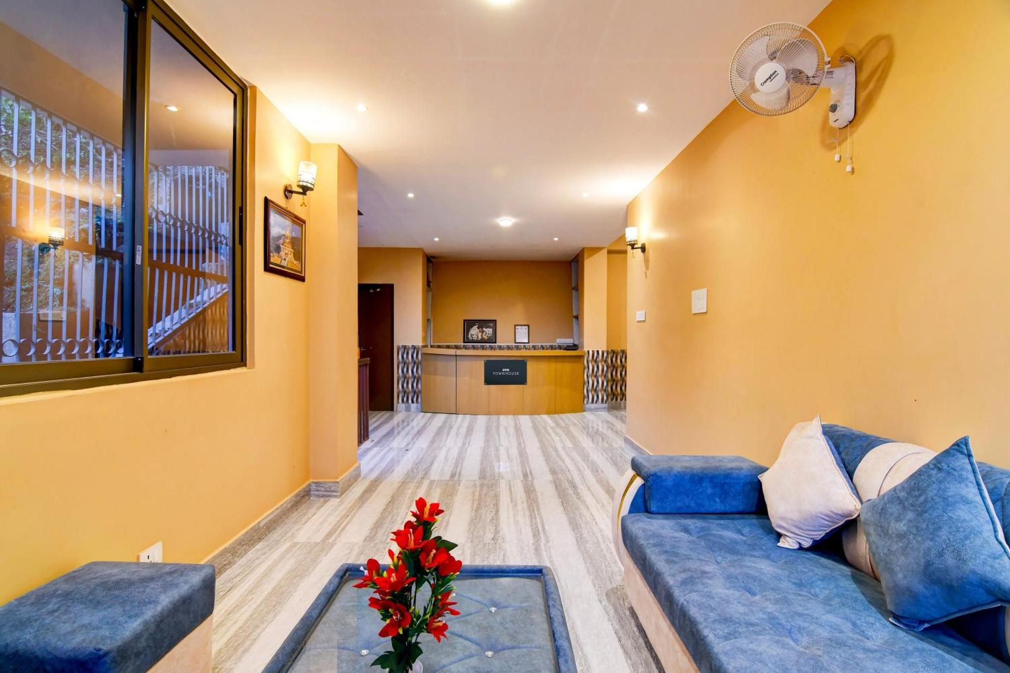 Super Townhouse Downtown Gangtok Hotel Exterior foto