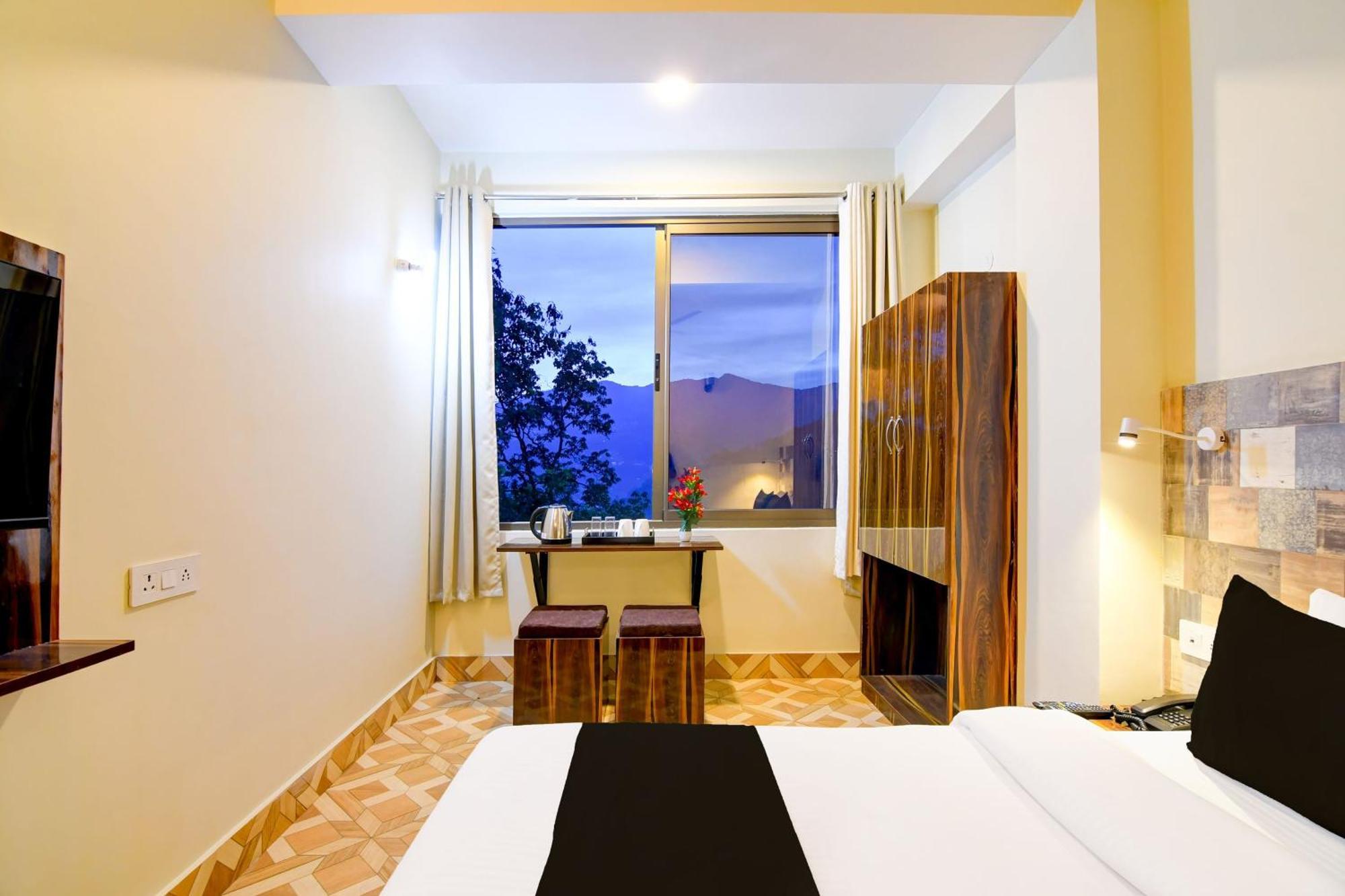 Super Townhouse Downtown Gangtok Hotel Exterior foto